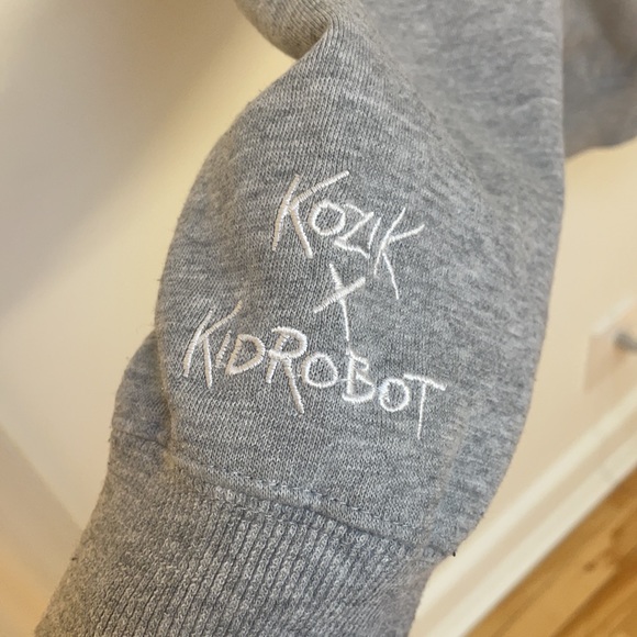 Kozik x Kid Robot Limited Edition Zip-Up Hoodie - Picture 6 of 7